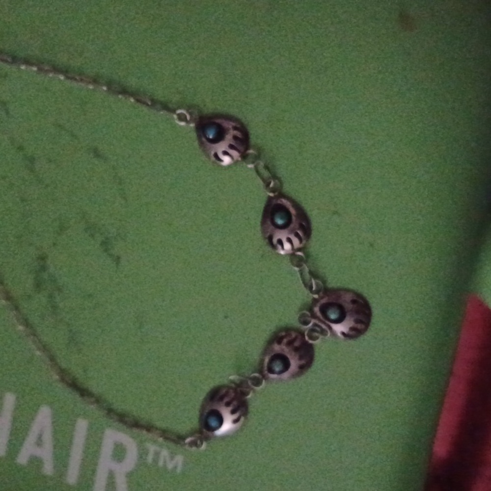 Vintage sterling silver native American turquoise bear claw necklace